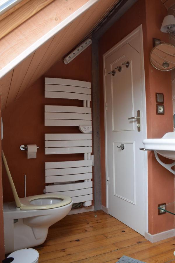 Petit Duplex De Charme Sous Les Toits Du Mont-Dore Extérieur photo